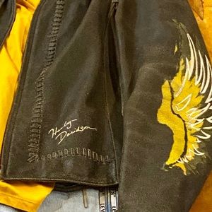 Harley Davidson leather ladies jacket